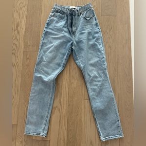 Abercrombie & Fitch - The ‘90s slim straight ultra high rise curve love